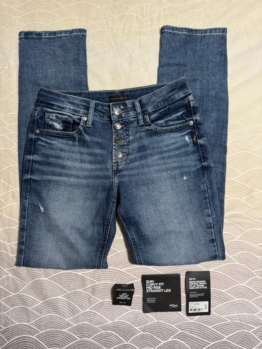 NWT Silver Women’s Suki Straight Jeans Size 27/31